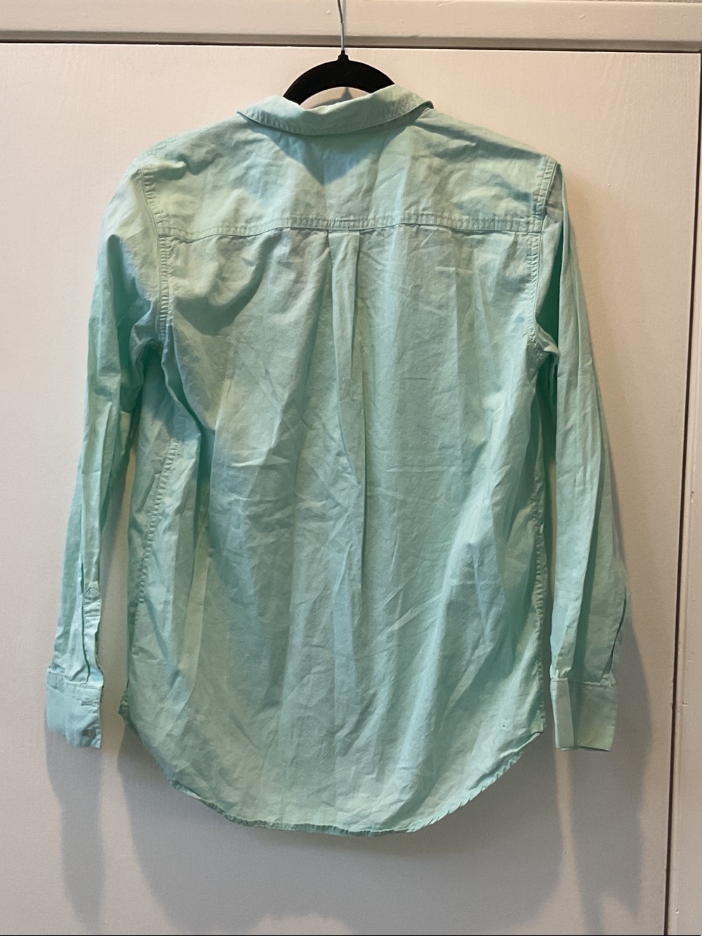 Guess Women’s Mint Green Button-Down Shirt - Picture 5 of 5